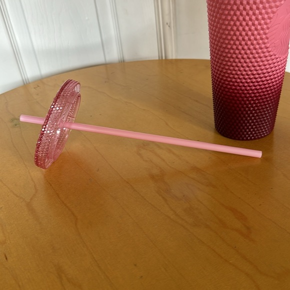 Tricolor pink Starbucks cup. - Picture 5 of 6